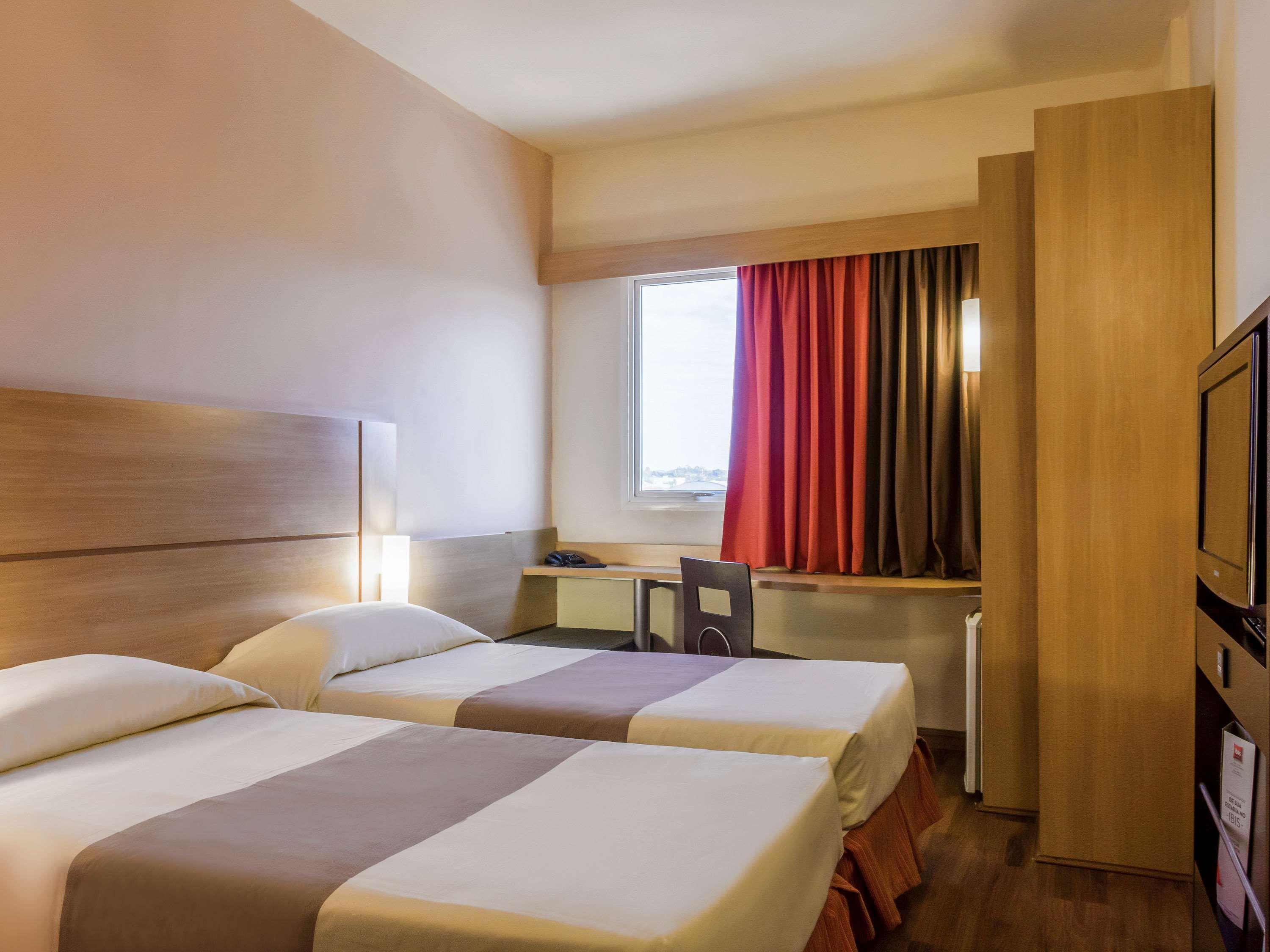 Ibis Jaboticabal Hotel Bagian luar foto
